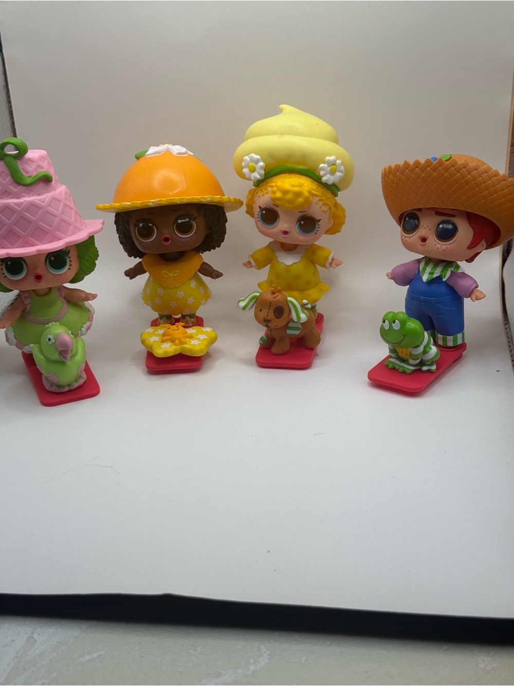 L.O.L. Surprise! Assorted Pastel Fashion Dolls - Pink, Yellow, Orange, Green
